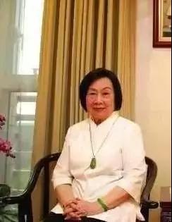 严停云 严复孙女严停云,严倬云之妹,笔名华严,台湾著名作家